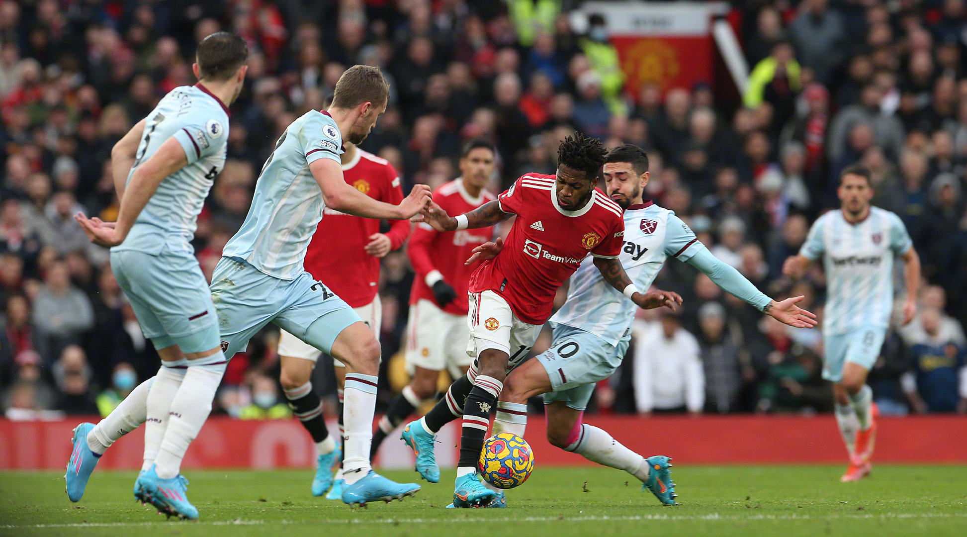 也能在赛场 也能在赛场